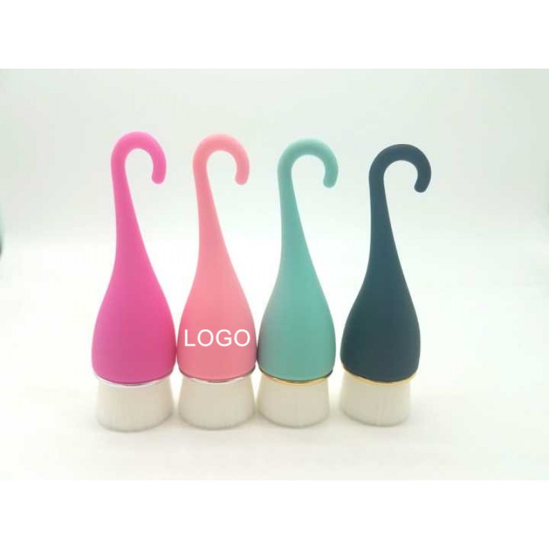 Cat Tail Facial Brush 