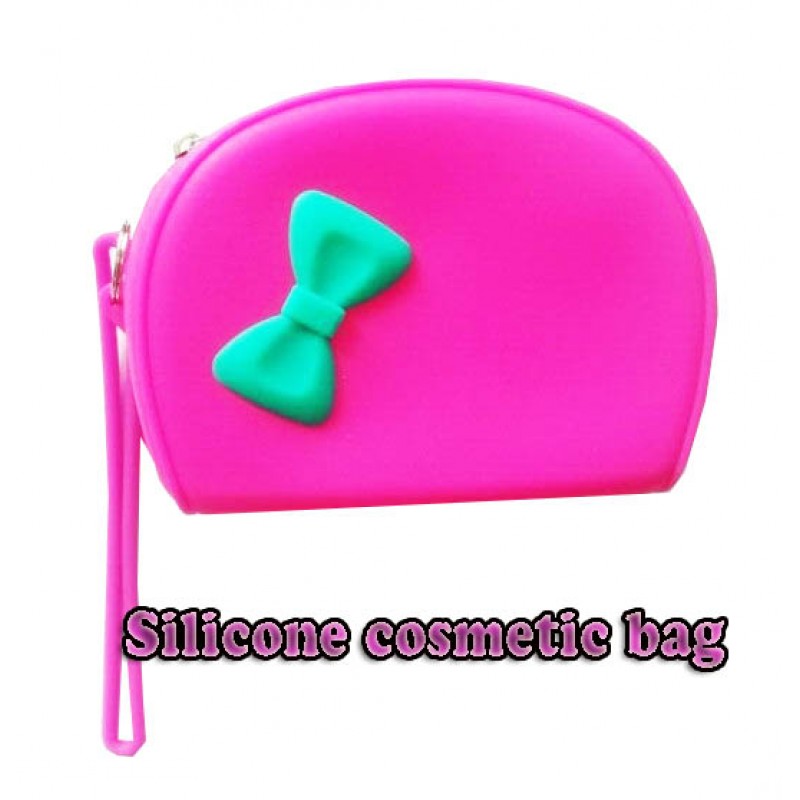 Silicone cosmetic bag
